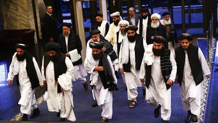 رهبران طالبان دختران خود را برای تحصیل به خارج از افغانستان می‌فرستند ـ مجله‌ی اورال